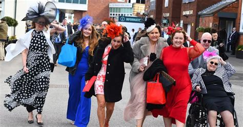 aintree races today|aintree races 2023.